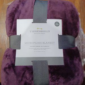 Threshold Microplush Blanket full/queen Embassy Purple NWT